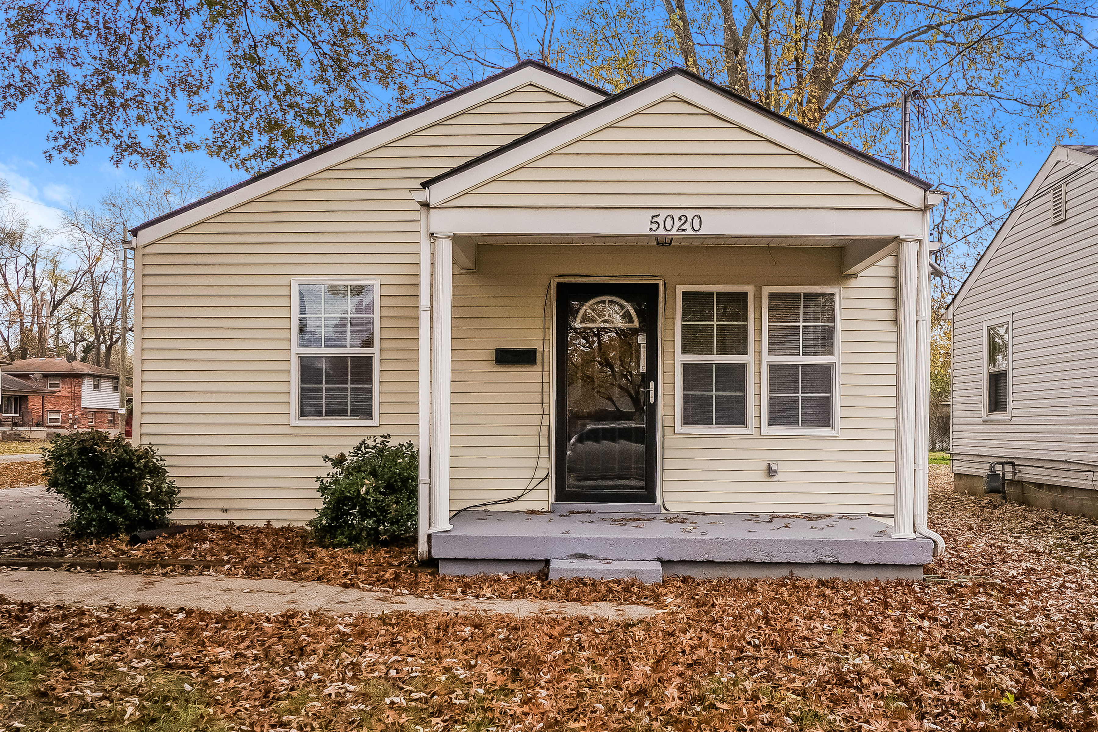 5020 WELLSWORTH AVE LOUISVILLE, KY 40216